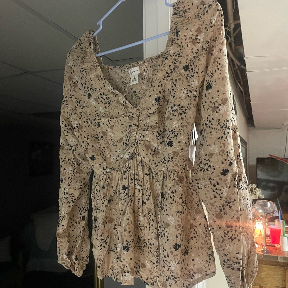 Women’s long sleeve shirt